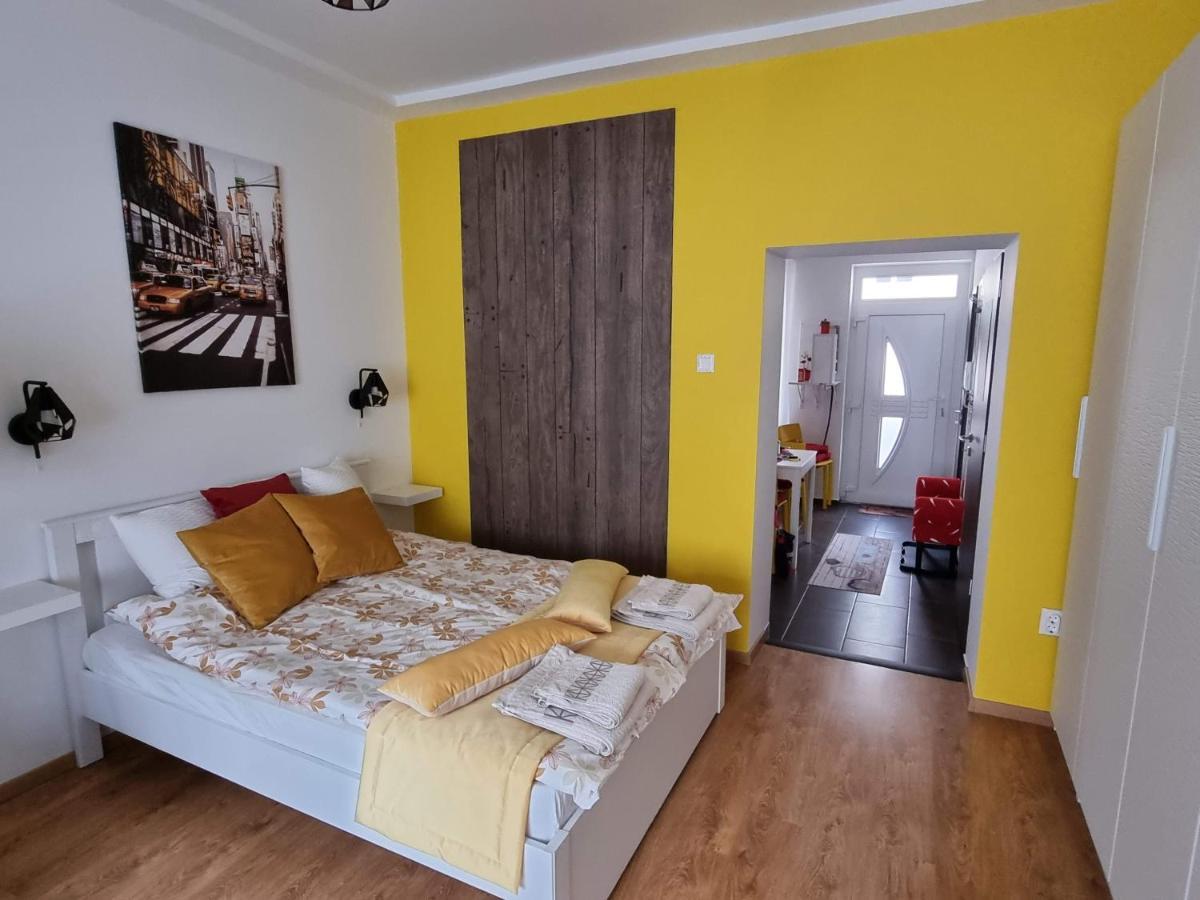 Flora Apartman Διαμέρισμα Σέγκεντ Εξωτερικό φωτογραφία